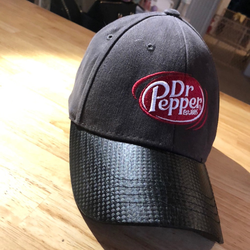 🧢⭐️New⭐️ Dr. Pepper ball cap!